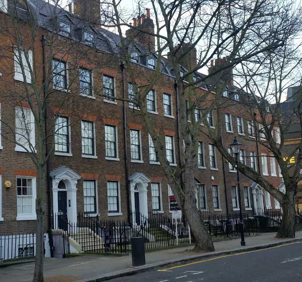 £960,000 mortgage for hedgefund manager with larger bonus than basic salary
